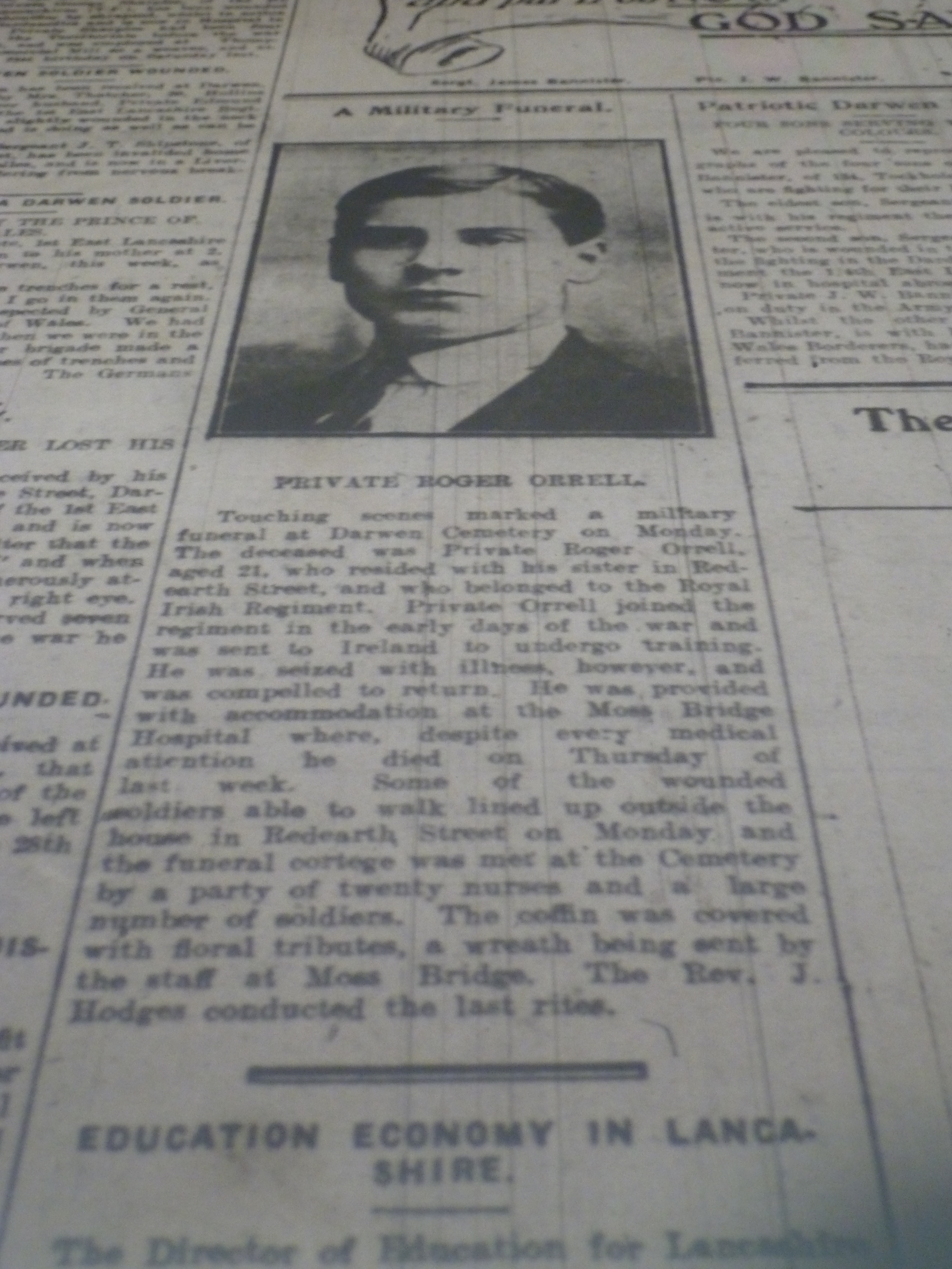 Darwen Advertiser newspaper showung the obituary of the soldier Roger Orrell of the 5th Irish Regiment 1915